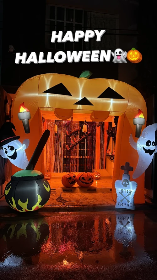 The Spooky Pumpkin Arch